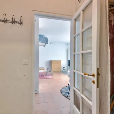 Charming For 2 People - Apartment *
