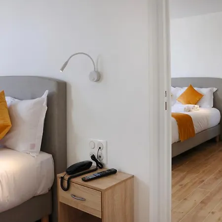 Les Rebelles Hotel Parigi