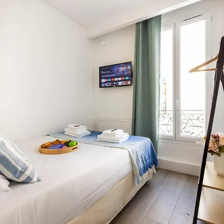 Cosy Bedroom - Tour Eiffel Champs De Mars 6a Holiday home Paris