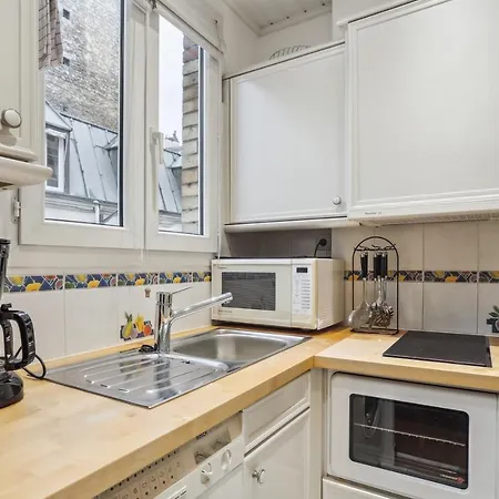 Bed and breakfast Superbe 2 Pieces Au Coeur Du Xvieme *