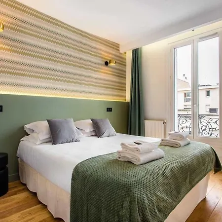 Apartment Chic And Cozy In The Heart Of *