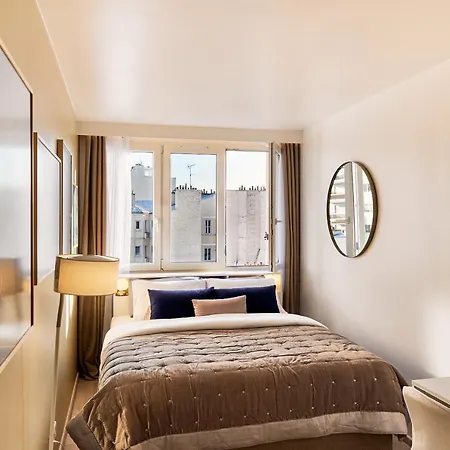 Entierement Renovee A Montparnasse Paris
