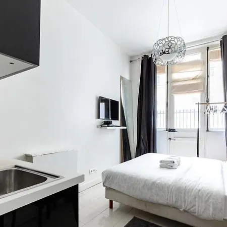 Hsh Cosy Studio Tesson Canal Saint Martin Paris