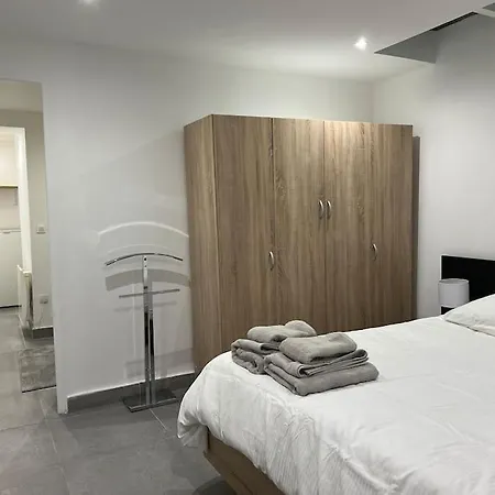 Apartment 3 Pieces Au Calme Avec 1 Acces Independant
