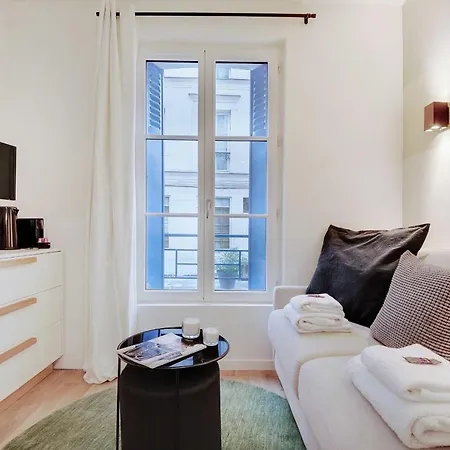 Amazing Private Next To Gare De Lyon Paris