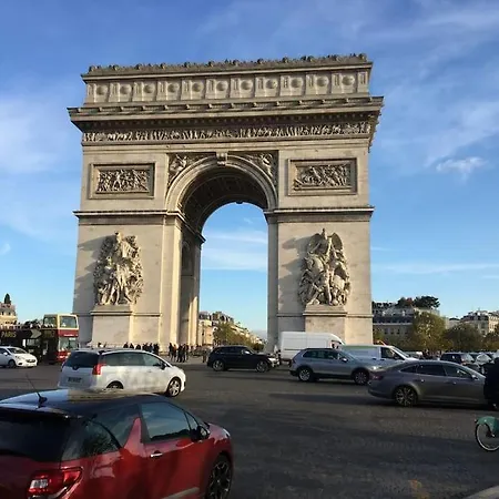 Studio Quartier Champs-elysees