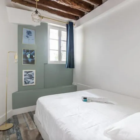 Charming 4p1br - Republic Apartment