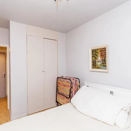 Charming 40m In The Heart Of Paris