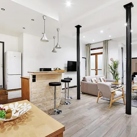 Chic - 3br-8p - Le Marais Apartment