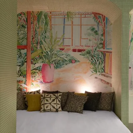Drawing House Szálloda 4*