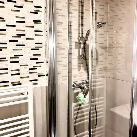 Champs Elysees 1 Apartment