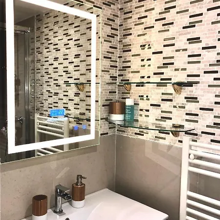 Apartment Champs Elysees 1 Paris