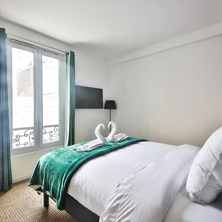 Apartment 2.luxueux Duplex 6/8pers/full Equipped/republique