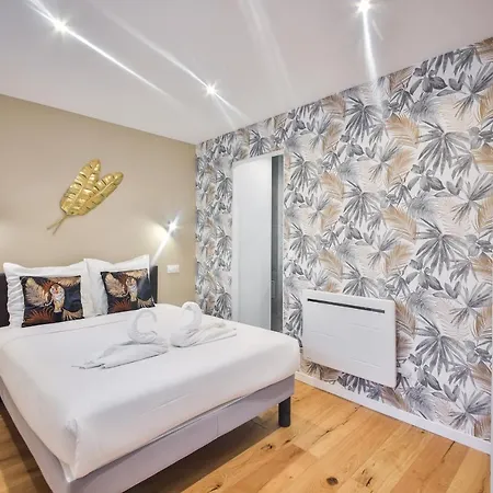 Apartamento 2.luxueux Duplex 6/8pers/full Equipped/republique París