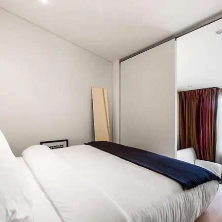 Modern In The Heart Of The Marais * Paris