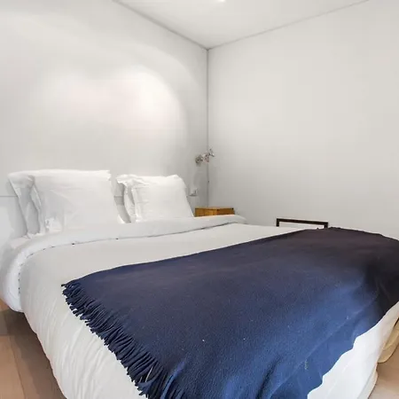 Modern In The Heart Of The Marais Apartment Paris