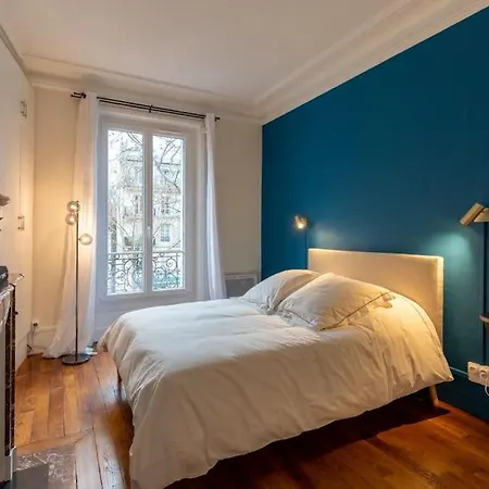 Apartment Cosy & Modern Flat In 14