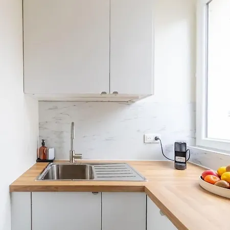 Apartment Cosy & Modern Flat In 14