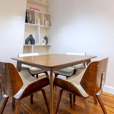 Cosy & Modern Flat In 14 Appartement