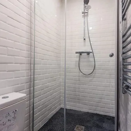 Chic Parisian Near- Place De La Bastille Apartment *