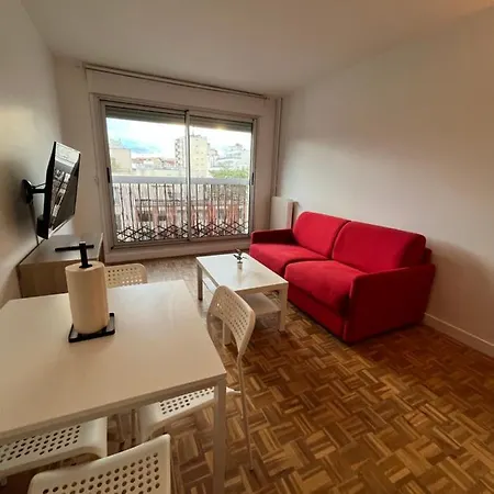 Beaugrenelle Tour Eiffel Paris