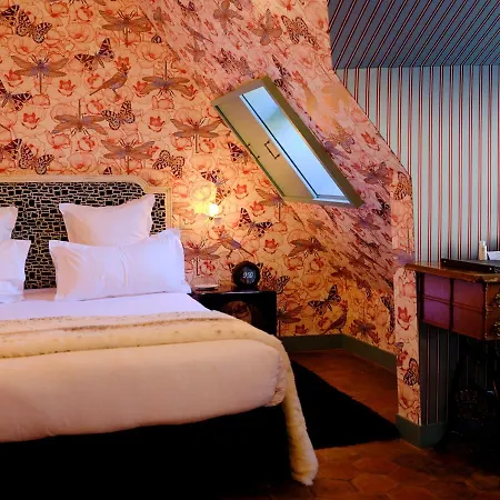 Du Petit Moulin, Haute Couture By Lacroix 4* Paris