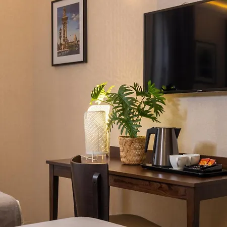 Nord Est Hotel Parijs
