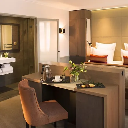 Otel Saxe Eiffel Paris