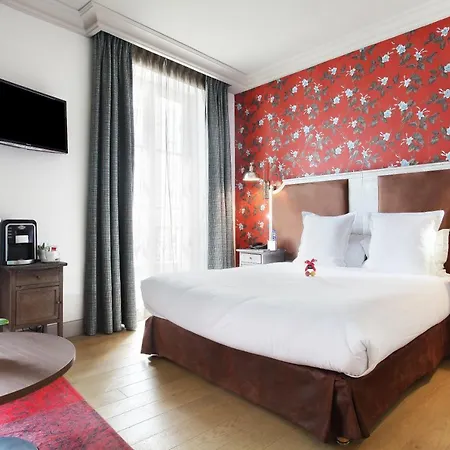 Hotel Le Robinet D'or 3*