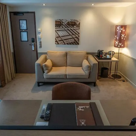 Otel Saxe Eiffel 4*