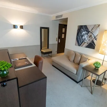 Saxe Eiffel 4* Paris