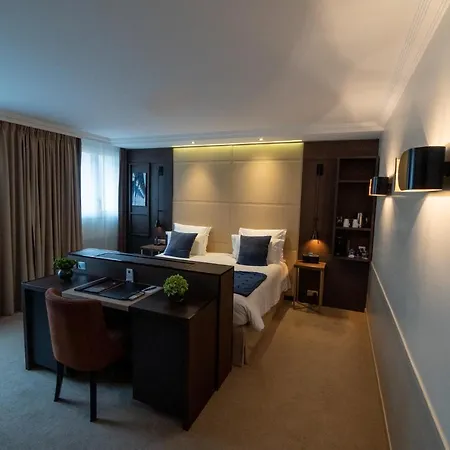 Saxe Eiffel 4* Paris