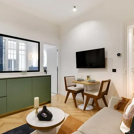 Appartamento Chic - 1br-4p - Facing The Louvre Parigi