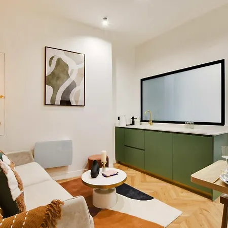Chic - 1br-4p - Facing The Louvre Paris