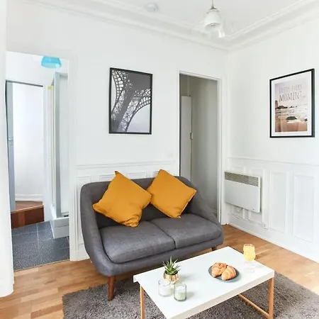 Apartment Courcelles - Monceau *