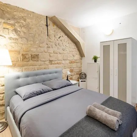 Entre Opera Et Montmartre Apartment Paris