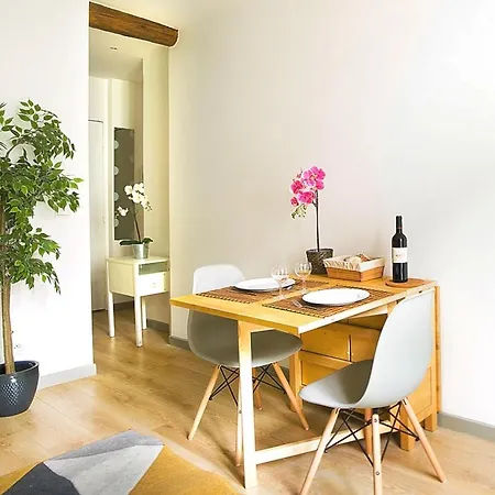 1616 - Best Deal Apartment