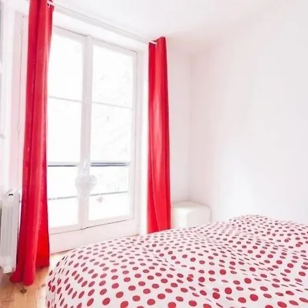 High Standing 2-room In Latin Quarter *