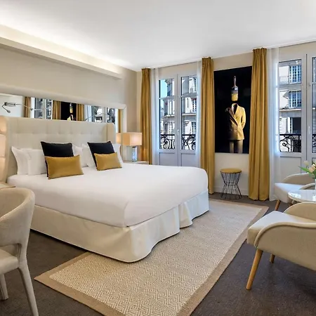 Camille Tapestry Collection By Hilton Otel 4*
