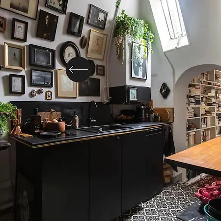Apartment A Writer's Flat *