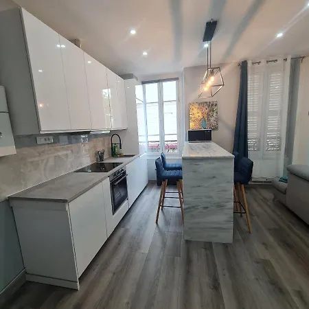 Appartement Tres Lumineux Porte De Saint-cloud - F3 Avec Parentale Paris