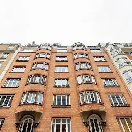 Kcn Apartment