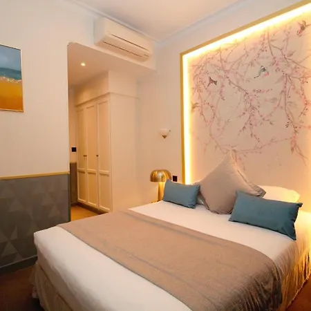 Princesse Caroline Hotel Paris