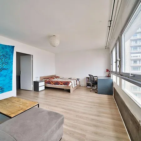 Apartment Modern Studio - 13th