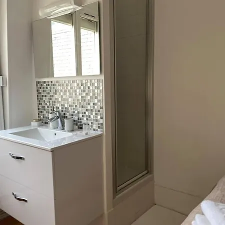 Studio Contemporain Dans 12eme Arrondissement Apartment