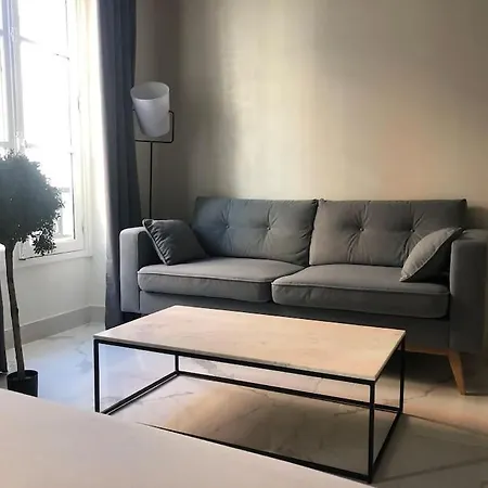 Studio Place Des Vosges * Paris