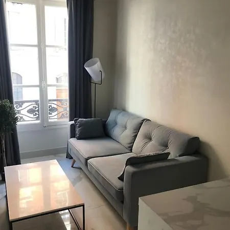 Studio Place Des Vosges * Paris