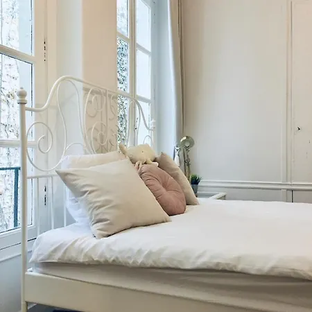 Apartment Marais