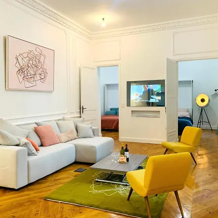 2 Bedrooms - Centre - Champs Elysees * Paris