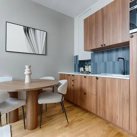 Mykeypers - Luxury Design Flat 4p - Republique